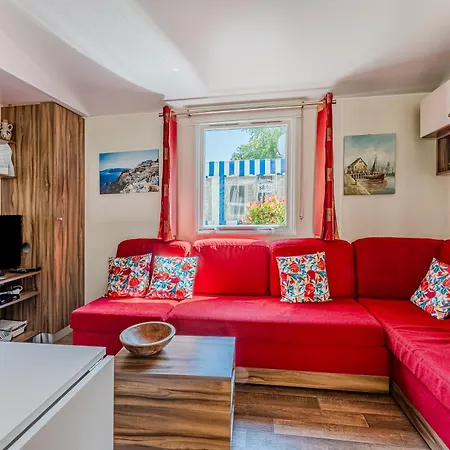 Mobilhome Terrasse, Et Piscine Gastes