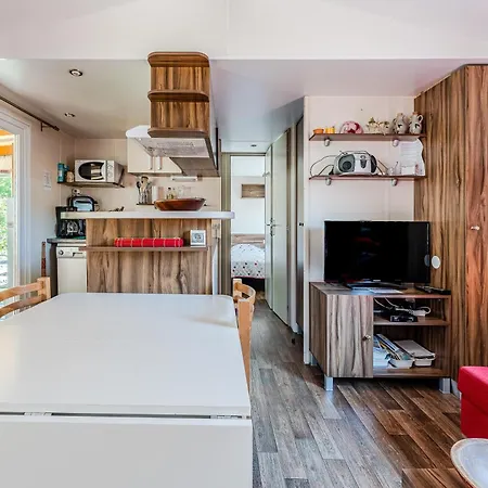 Mobilhome Terrasse, Et Piscine 4*