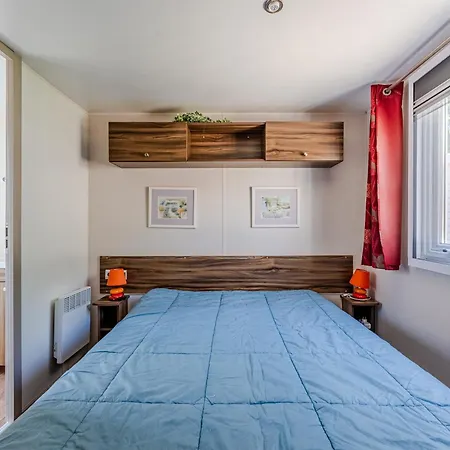 Kemp Mobilhome Terrasse, Et Piscine