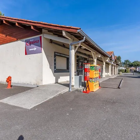 Mobilhome Terrasse, Et Piscine 4* Gastes