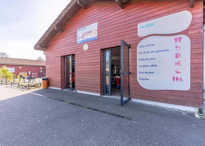 Mobilhome Terrasse, Et Piscine 4* Gastes